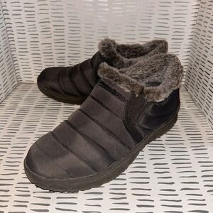 Minnetonka Timpson Tulsa Women's 7 M Gray Water-Resistant Shoes Quilted Faux Fur